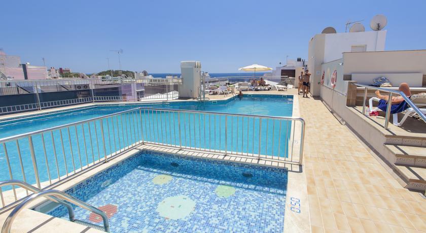 סנטה אאולריה דס ריו Aparthotel Duquesa Playa מראה חיצוני תמונה