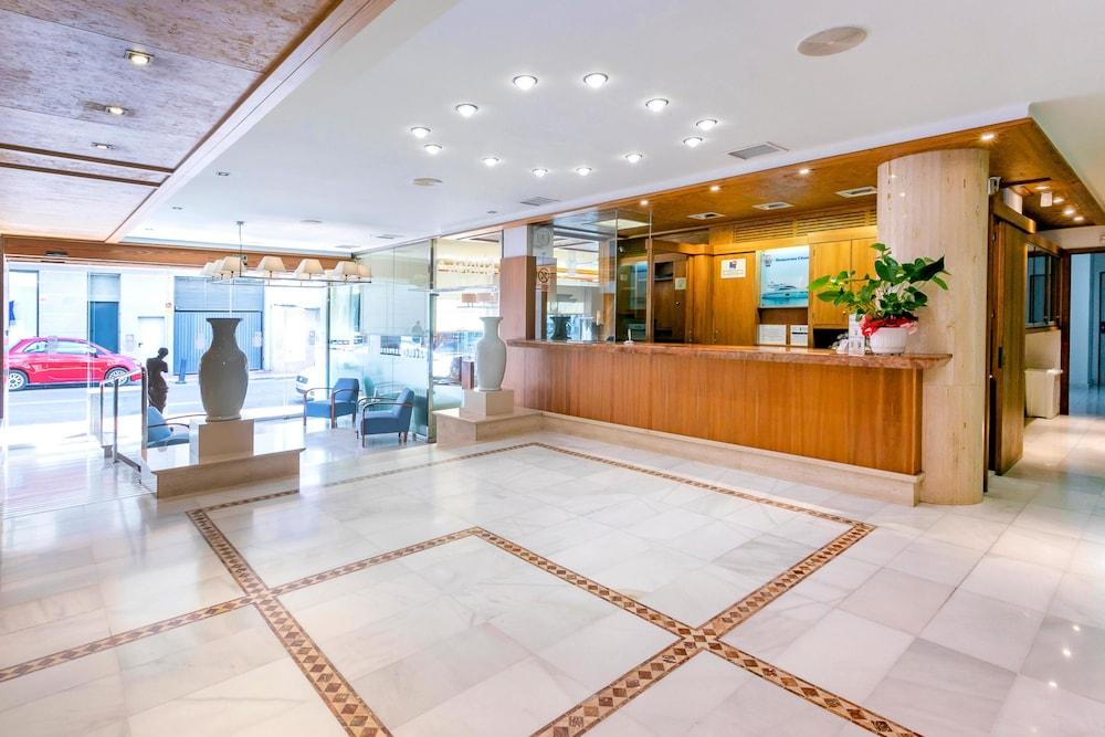 סנטה אאולריה דס ריו Aparthotel Duquesa Playa מראה חיצוני תמונה