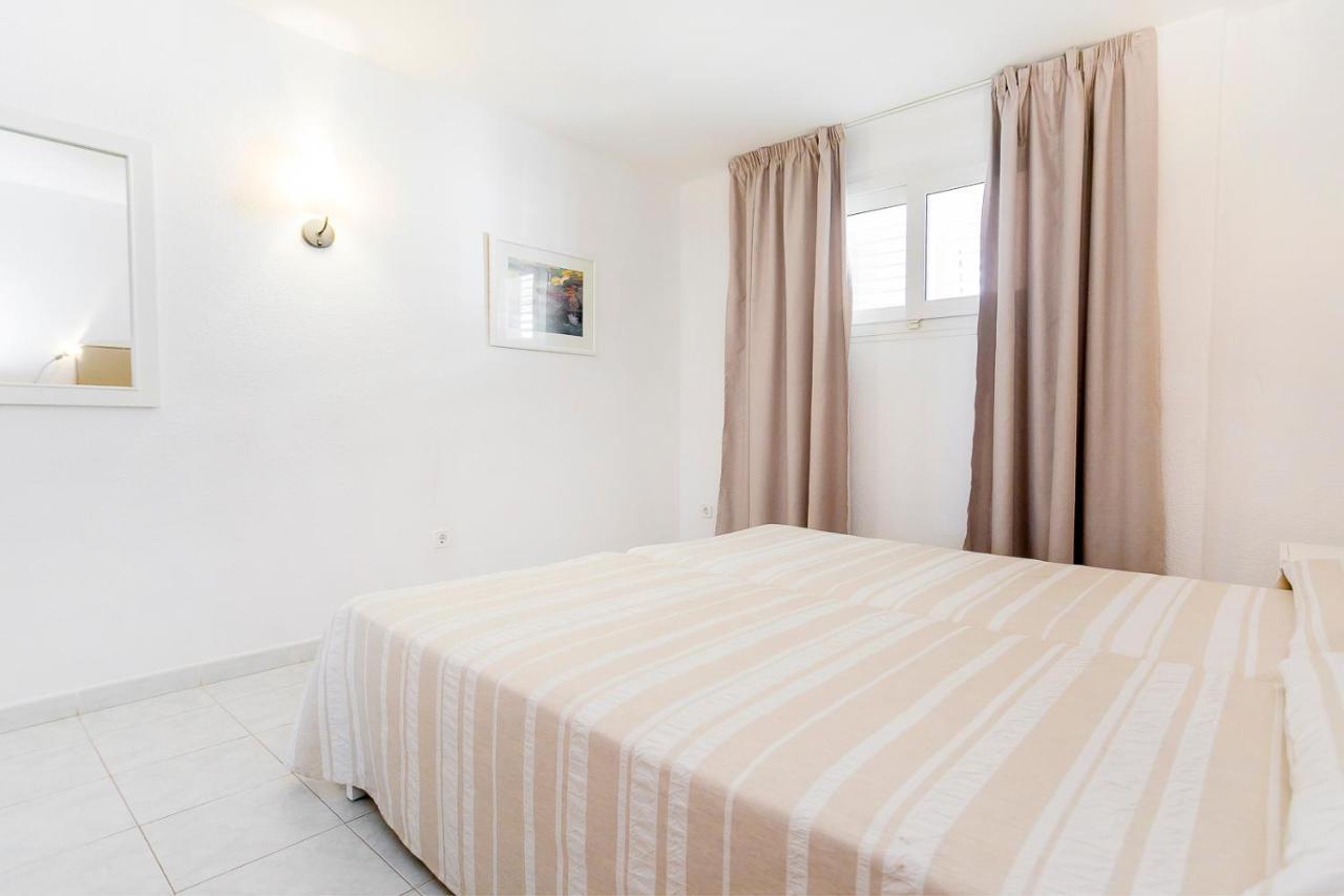 סנטה אאולריה דס ריו Aparthotel Duquesa Playa מראה חיצוני תמונה