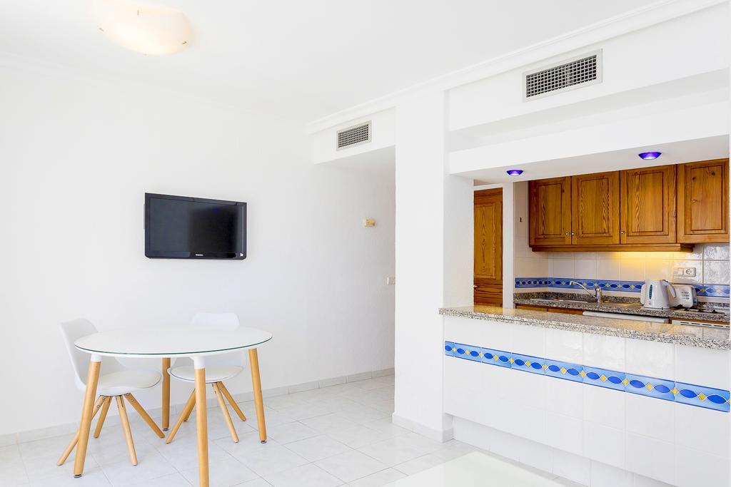 סנטה אאולריה דס ריו Aparthotel Duquesa Playa מראה חיצוני תמונה