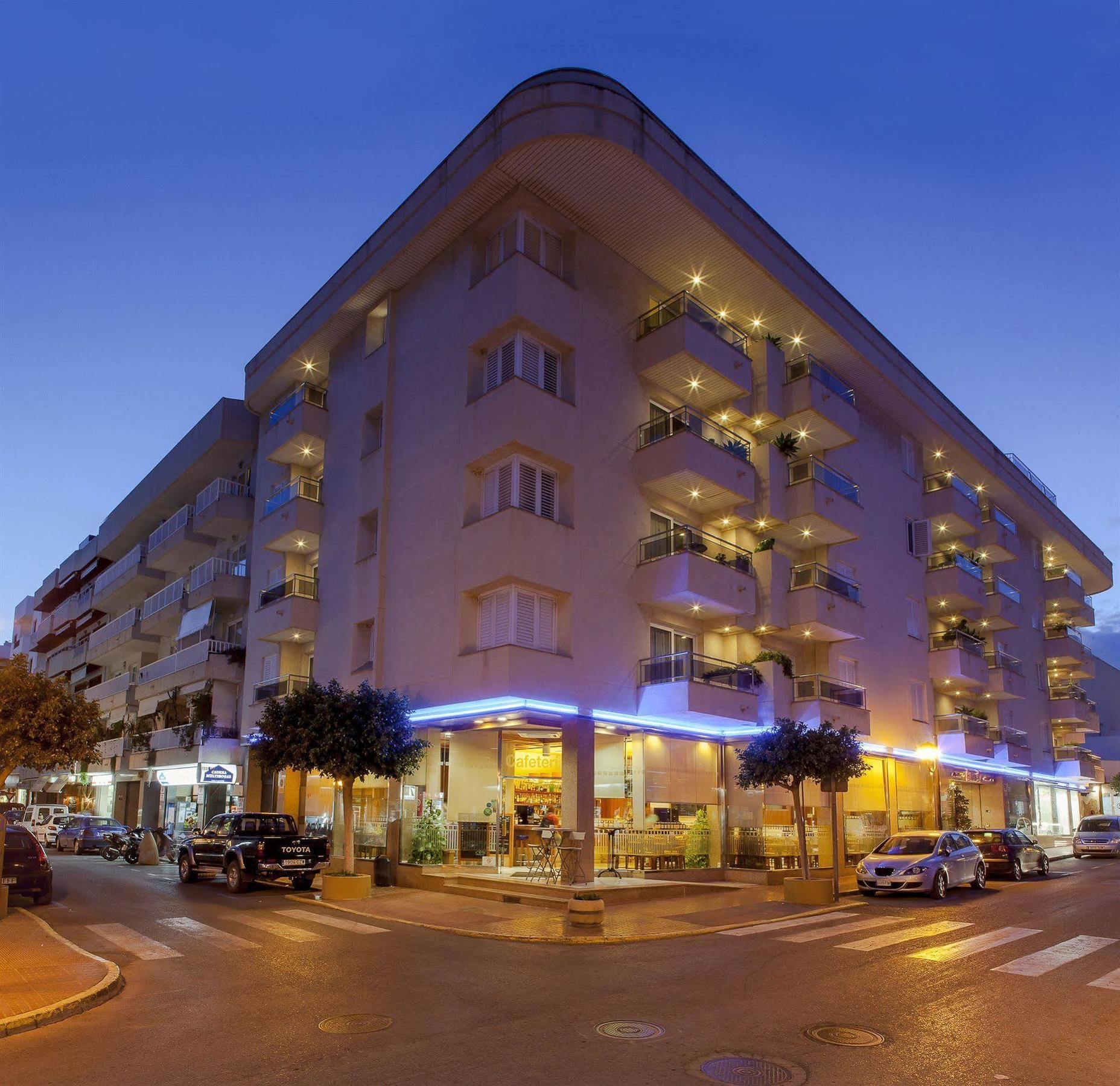 סנטה אאולריה דס ריו Aparthotel Duquesa Playa מראה חיצוני תמונה